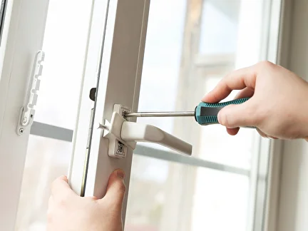 Handle and lock replacement